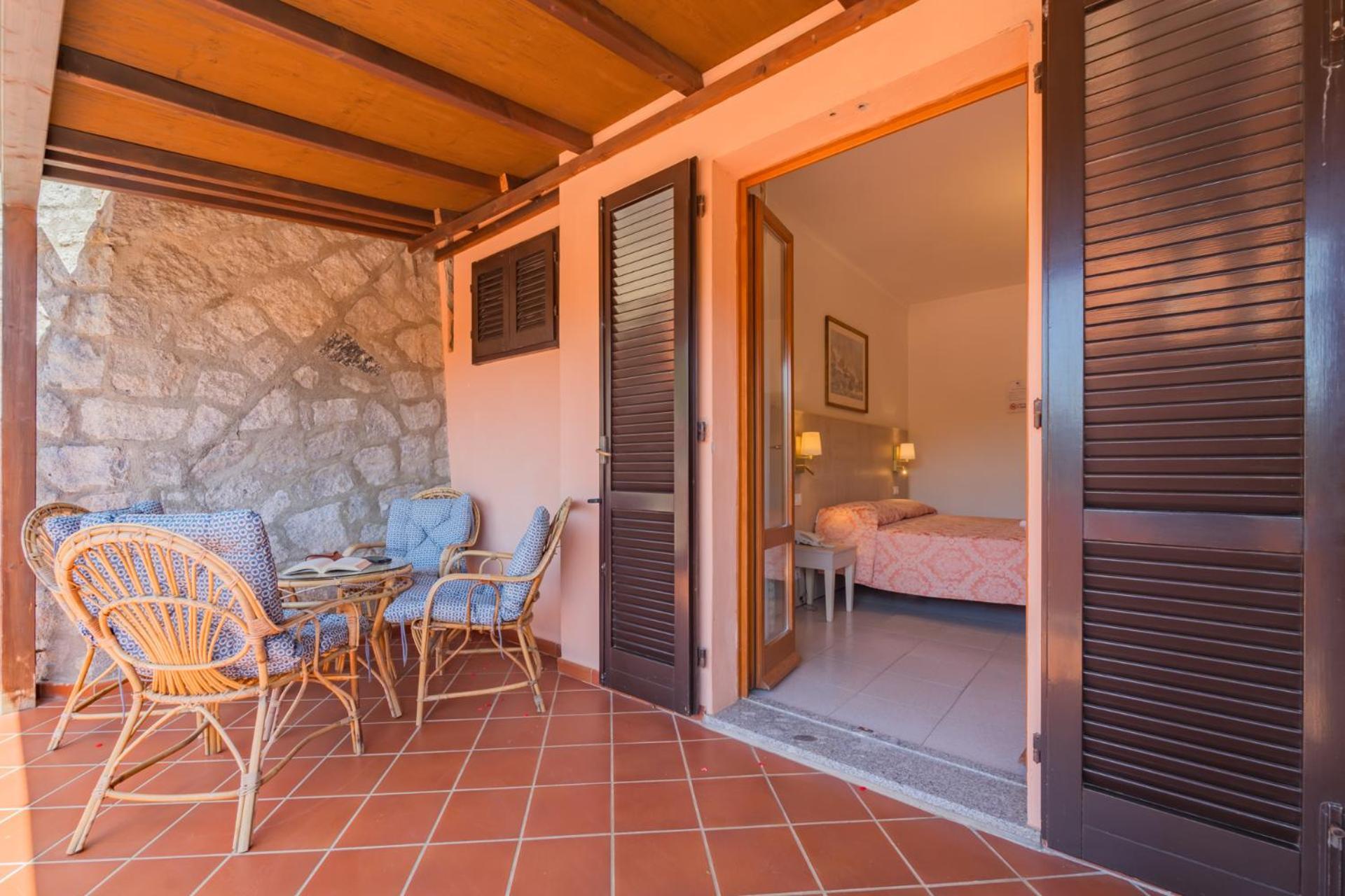 Hotel Lo Scirocco Fetovaia Exterior photo